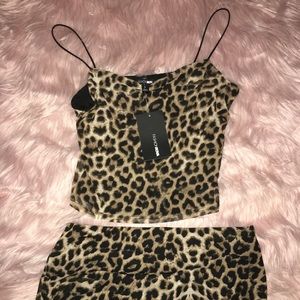 Two piece cheetah set